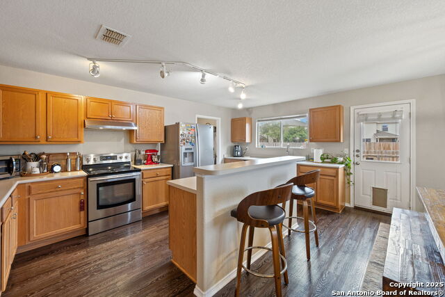 Image 8 of 21 For 8702 Laguna Falls