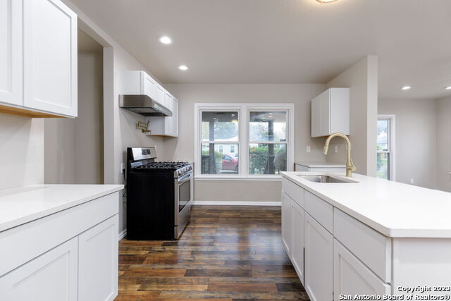 Image 10 of 25 For 527 Meadowlane