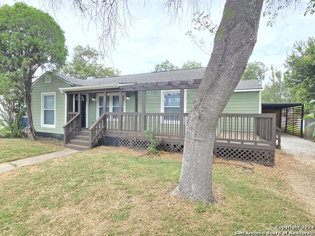 Image 4 of 25 For 527 Meadowlane