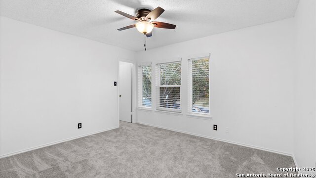 Image 11 of 23 For 18735 Redriver Trl