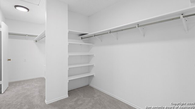 Image 17 of 23 For 18735 Redriver Trl