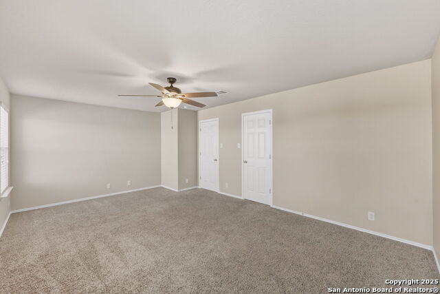 Listing photo id 25 for 8819 Liberty Sky