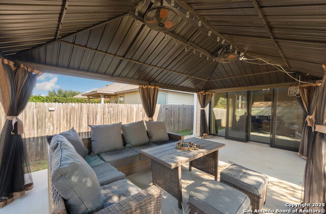 Listing photo id 28 for 8819 Liberty Sky