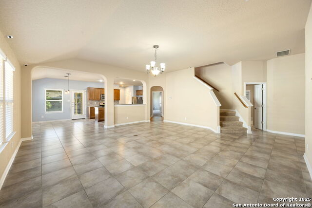 Image 6 of 27 For 8426 White Mulberry