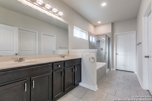 Image 22 of 25 For 8930 Willingham Bay