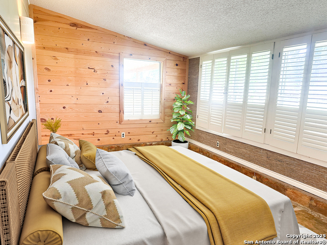 Image 18 of 24 For 148 Robindale W