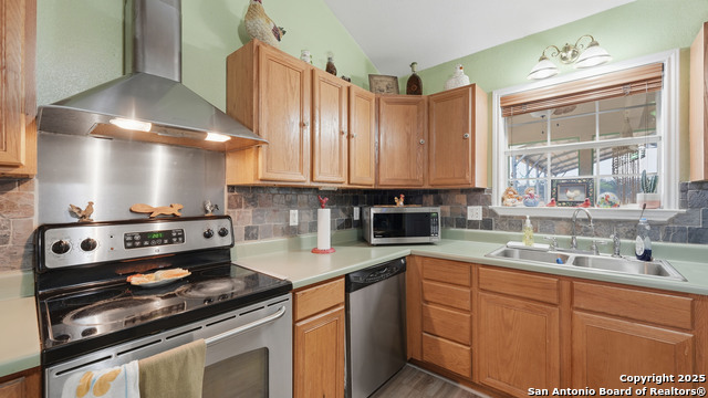 Image 12 of 46 For 142 Chaparral