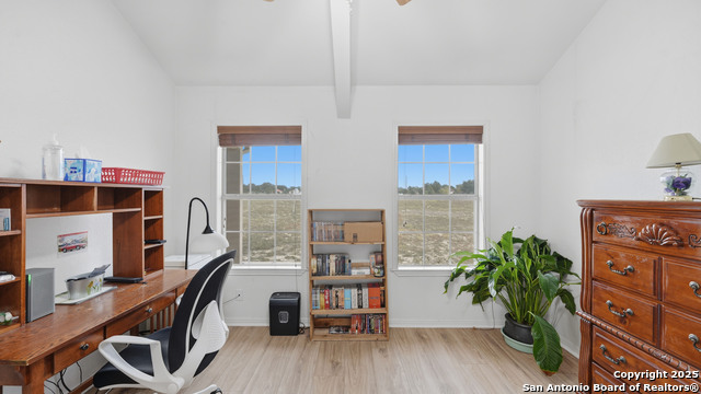 Image 21 of 46 For 142 Chaparral