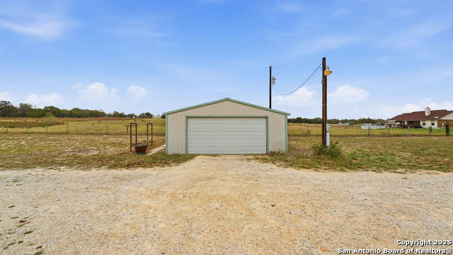 Image 32 of 46 For 142 Chaparral