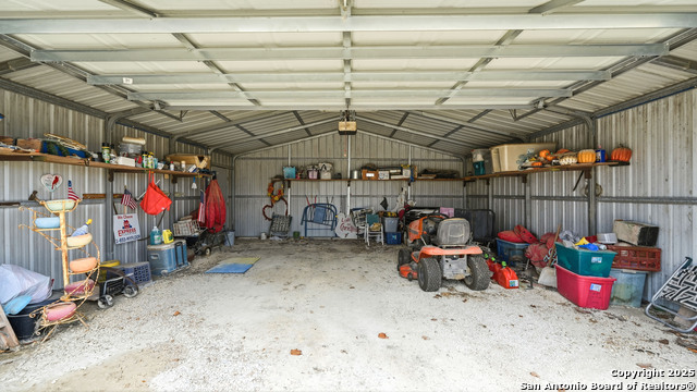 Image 33 of 46 For 142 Chaparral