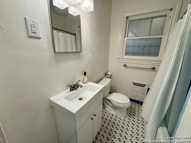 Image 12 of 20 For 118 Callaghan A