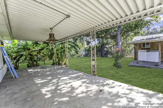 Image 18 of 22 For 114 Goodhue