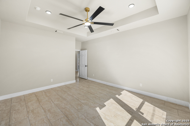 Image 17 of 36 For 23102 Shady Forest