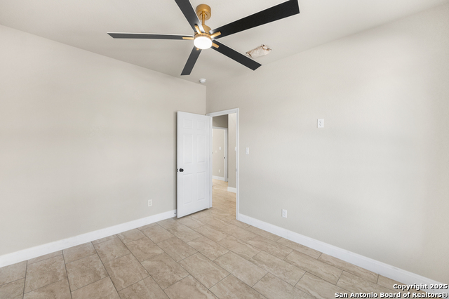 Image 26 of 36 For 23102 Shady Forest