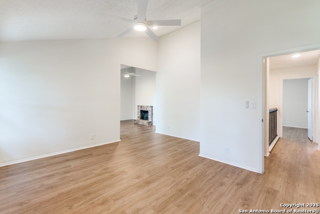 Image 13 of 33 For 3510 Abrazo  