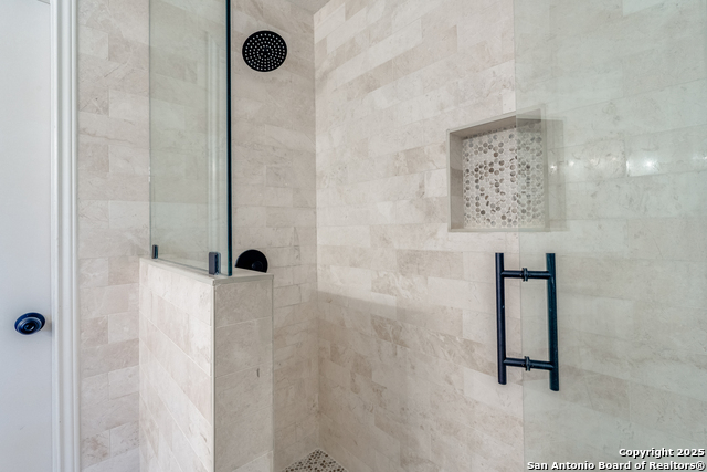 Image 17 of 33 For 3510 Abrazo  