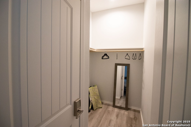 Image 12 of 24 For 207 Paradise Dr