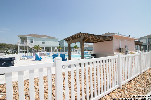 Image 23 of 24 For 207 Paradise Dr