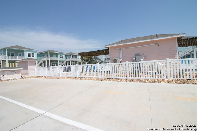 Image 24 of 24 For 207 Paradise Dr