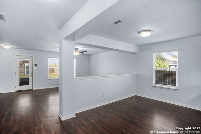 Image 5 of 41 For 407 Wind Gust