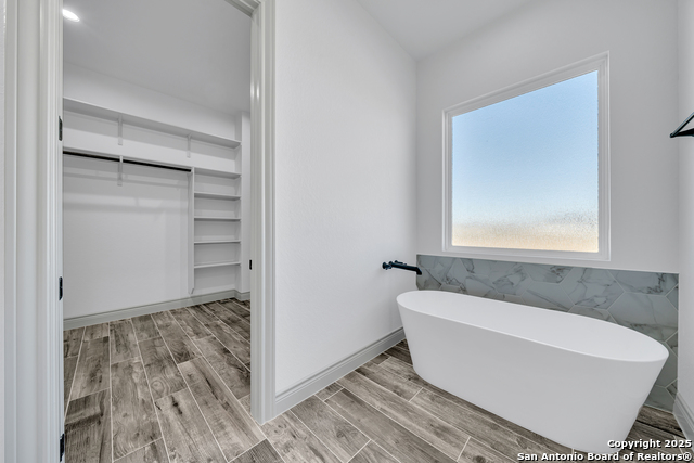 Image 23 of 46 For 111 Sunset Dr