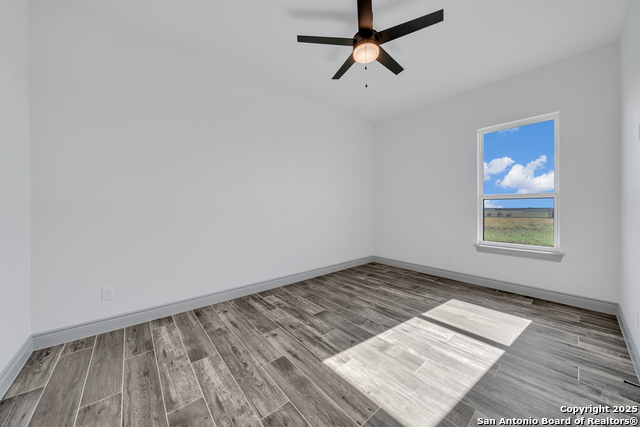 Image 25 of 46 For 111 Sunset Dr