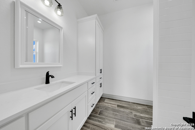 Image 26 of 46 For 111 Sunset Dr