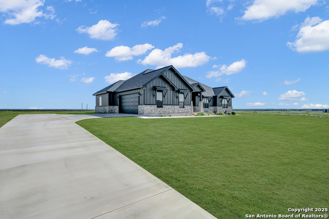 Image 3 of 46 For 111 Sunset Dr