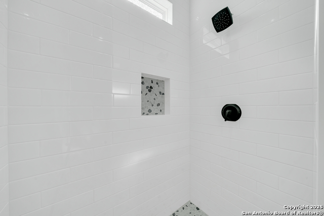 Image 31 of 46 For 111 Sunset Dr