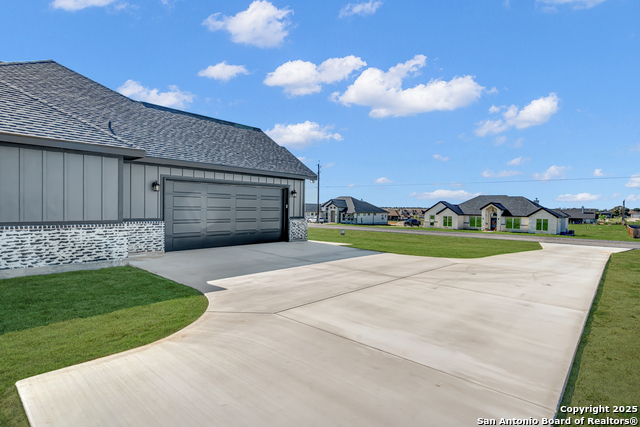 Image 36 of 46 For 111 Sunset Dr