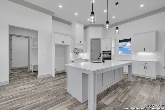 Image 9 of 46 For 111 Sunset Dr