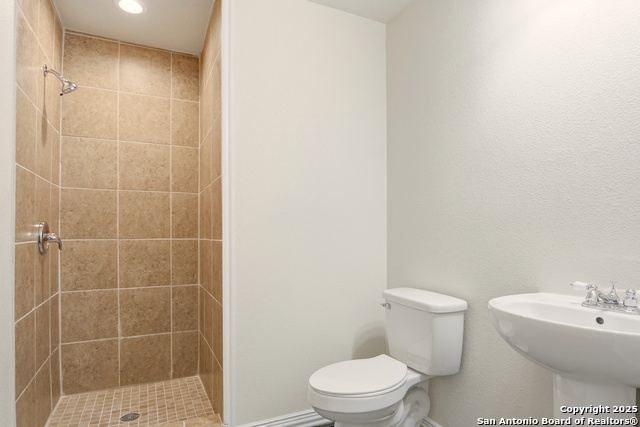 Image 18 of 32 For 151 Morningview