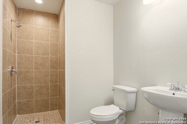 Image 21 of 32 For 151 Morningview