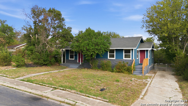 Image 26 of 32 For 151 Morningview