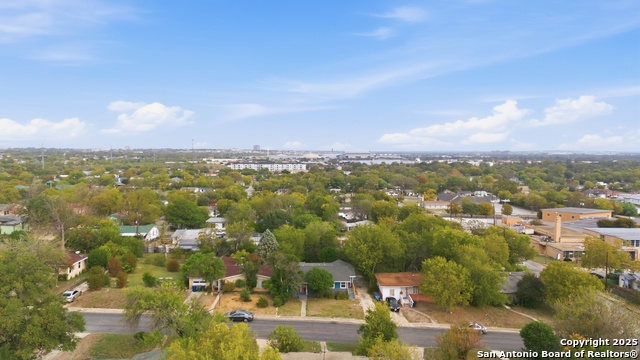 Image 28 of 32 For 151 Morningview