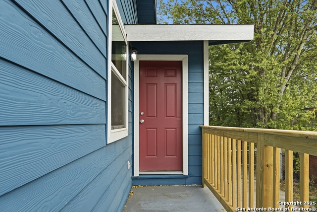 Image 3 of 32 For 151 Morningview