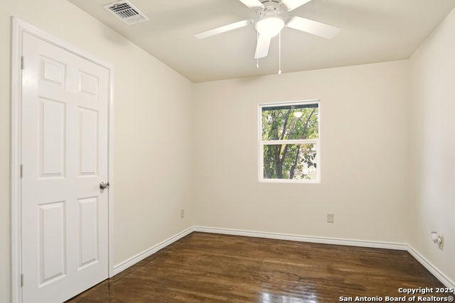 Image 9 of 32 For 151 Morningview