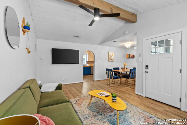 Image 12 of 42 For 618 Sumner Dr