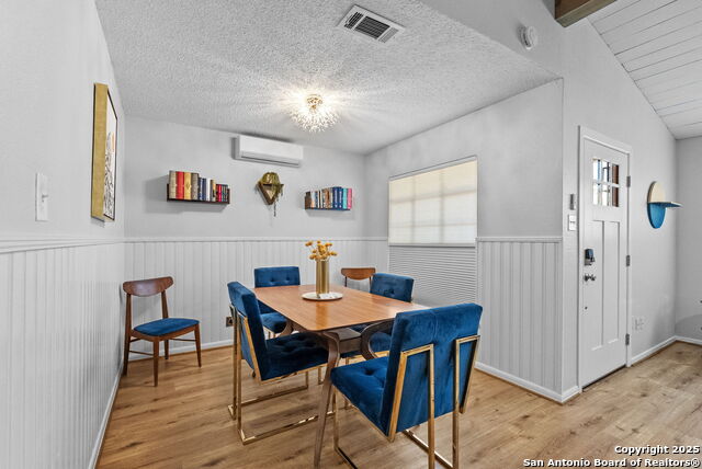 Image 15 of 42 For 618 Sumner Dr