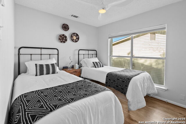 Image 25 of 42 For 618 Sumner Dr