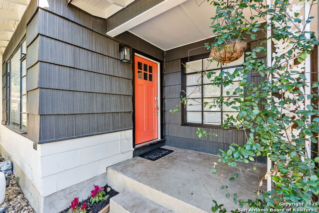 Image 6 of 42 For 618 Sumner Dr