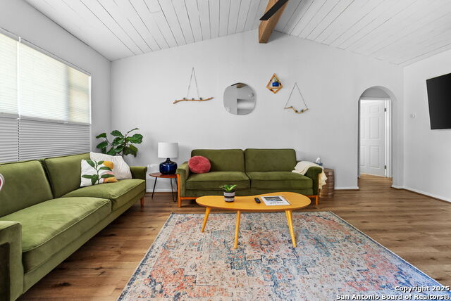 Image 7 of 42 For 618 Sumner Dr