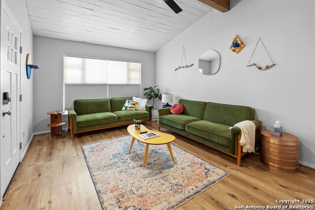 Image 9 of 42 For 618 Sumner Dr