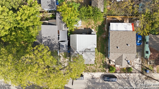 Image 17 of 19 For 155 Zavalla W