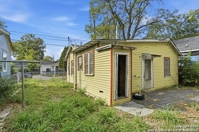 Image 9 of 19 For 155 Zavalla W