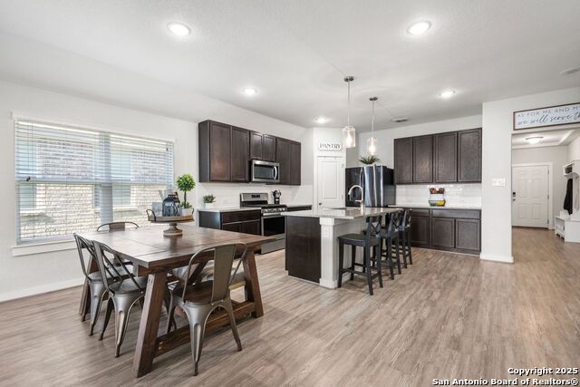 Image 18 of 32 For 122 Dovetail St