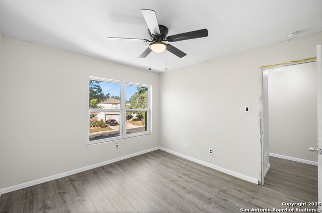 Image 34 of 37 For 8010 Chestnut Gate