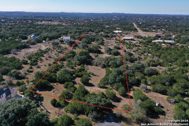 Listing photo id 8 for 132 White Oak