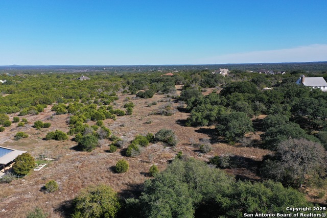 Listing photo id 11 for 132 White Oak