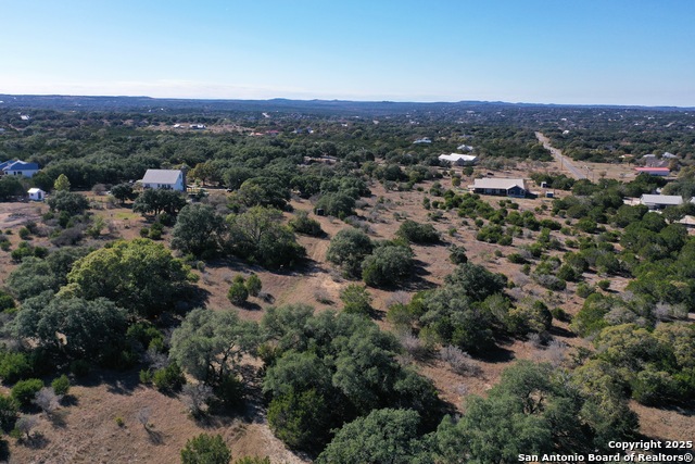 Listing photo id 0 for 132 White Oak